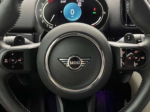 Used 2024 MINI Cooper Countryman S w/ Signature Upholstery Package FWD image 22
