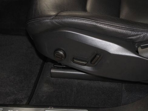 Used 2023 Volvo XC90 B5 Plus image 21