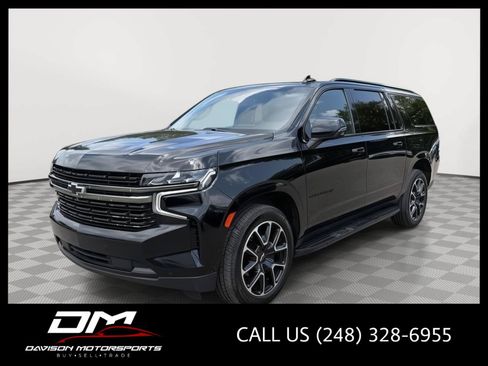 Used 2022 Chevrolet Suburban RST w/ Luxury Package AWD/4WD image 1