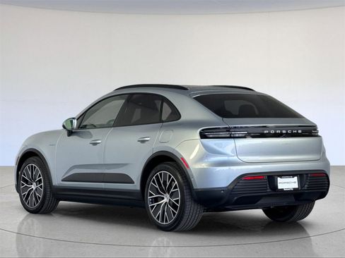 New 2025 Porsche Macan Electric image 3