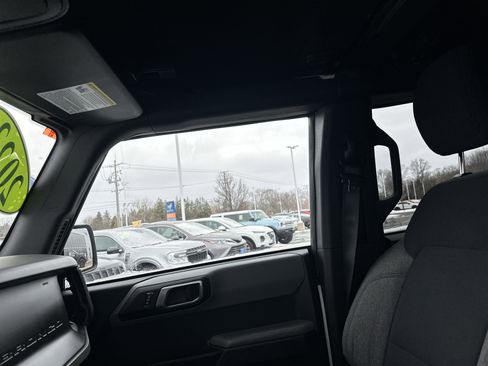 Used 2023 Ford Bronco Big Bend w/ Sasquatch Package image 24