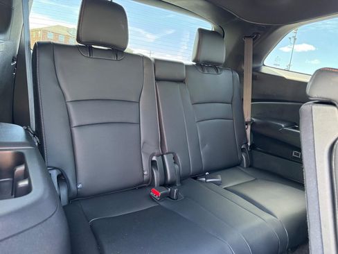 Used 2022 Honda Pilot TrailSport image 12