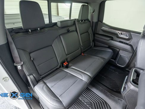 Used 2024 Chevrolet Silverado 1500 LTZ w/ LTZ Convenience Package II AWD/4WD image 40