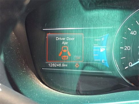 Used 2016 Ford Explorer XLT w/ Equipment Group 202A image 24