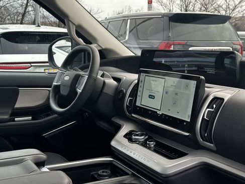 Certified 2025 Ford Expedition Max Active image 34