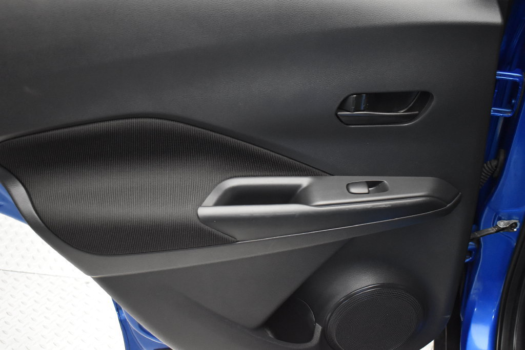 Used 2024 Nissan Kicks S FWD image 29