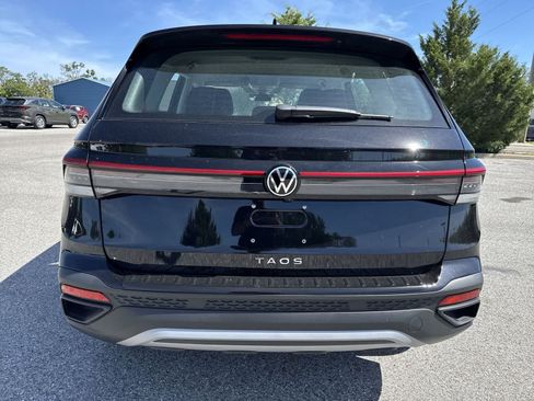 Used 2026 Volkswagen Taos S FWD image 5