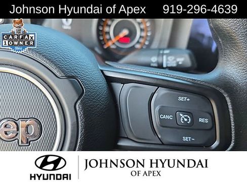 Used 2025 Jeep Wrangler Sport image 29