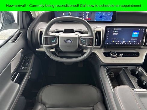 Used 2025 Ford Expedition Active RWD image 15