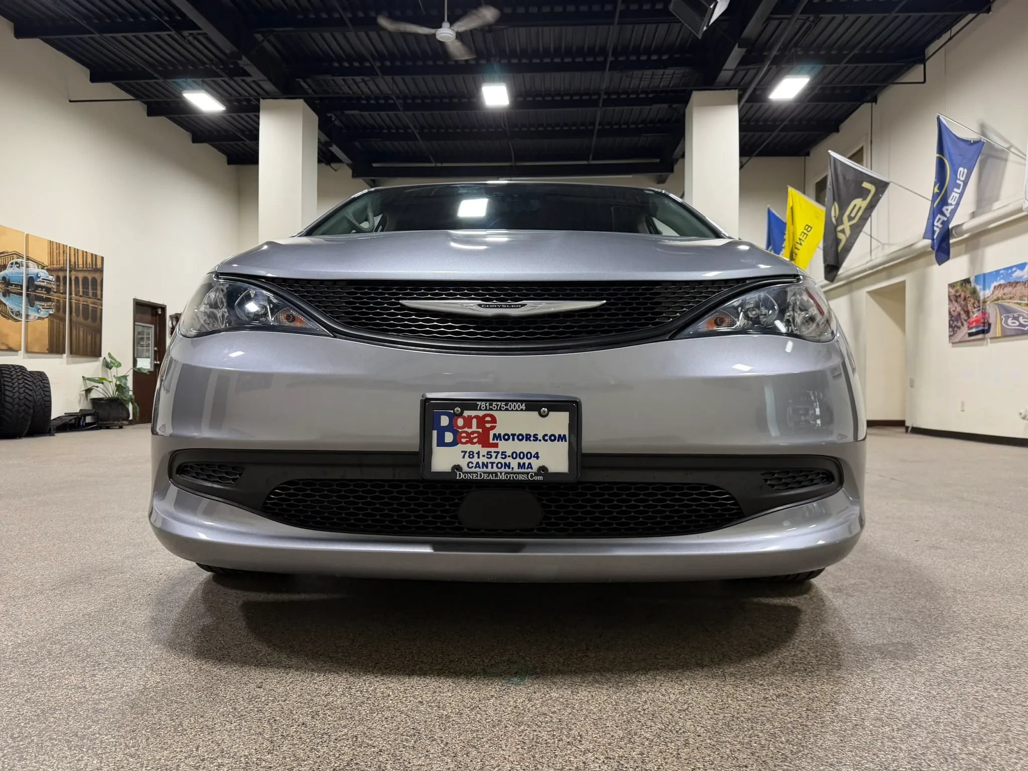 Used 2021 Chrysler Voyager L FWD image 12