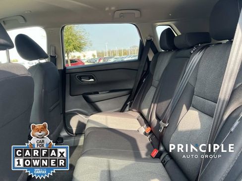 Used 2024 Nissan Rogue SV image 28