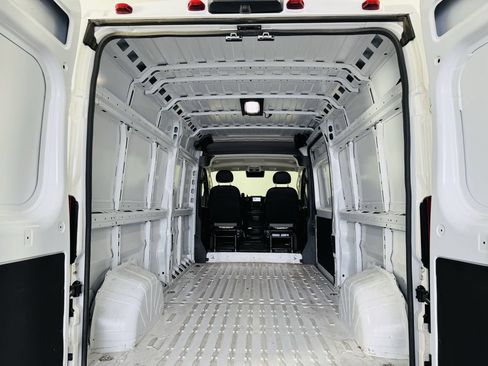 Used 2026 RAM ProMaster 2500 w/ Convenience Group FWD image 20
