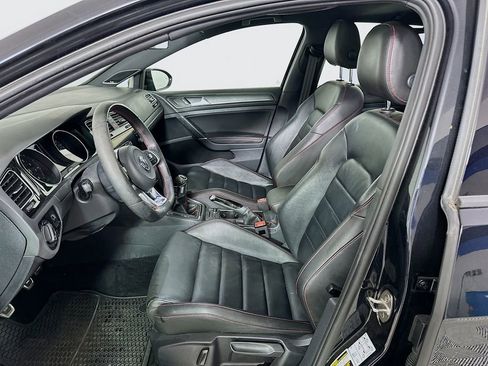 Used 2019 Volkswagen GTI SE image 8