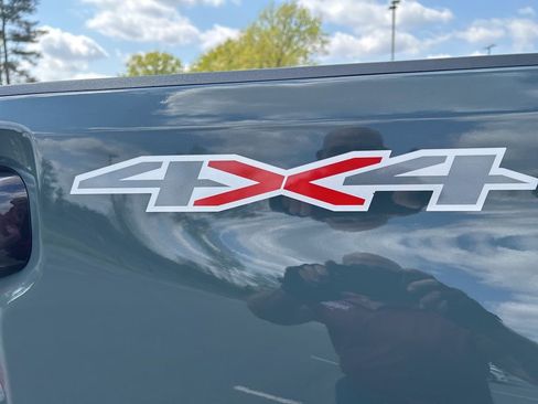 Used 2025 Chevrolet Silverado 2500 LTZ w/ LTZ Convenience Package AWD/4WD image 13