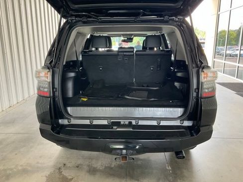 Used 2023 Toyota 4Runner SR5 Premium w/ Moonroof Package RWD image 19