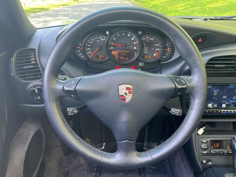 Used 2002 Porsche 911 Carrera RWD image 14