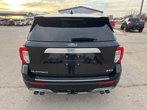 Used 2021 Ford Explorer Platinum w/ Equipment Group 601A image 7