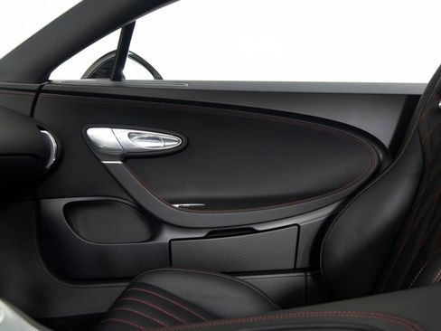 Used 2019 Bugatti Chiron AWD/4WD image 63