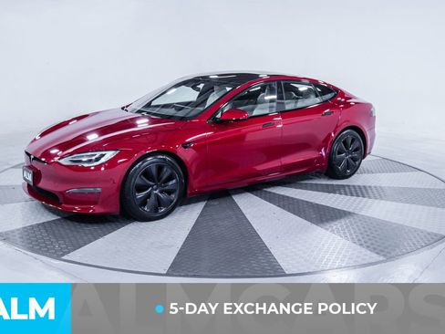 Used 2021 Tesla Model S Plaid image 3