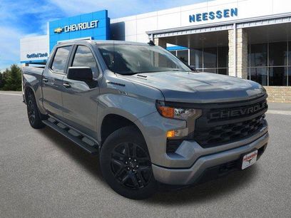 New 2026 Chevrolet Silverado 1500 Custom w/ LPO, Dark Essentials Package