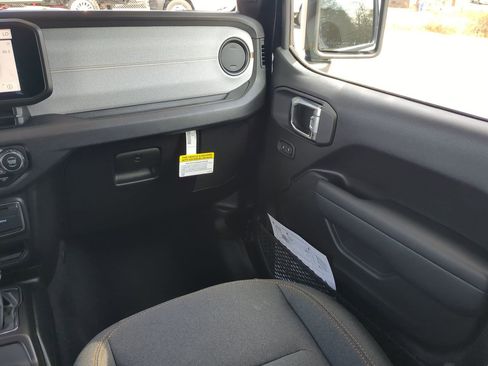 New 2025 Jeep Wrangler Sport S image 15