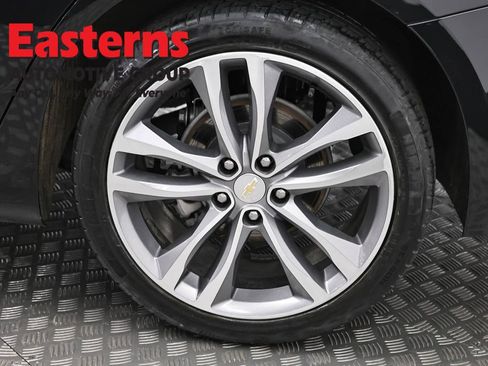 Used 2023 Chevrolet Malibu LT FWD image 33