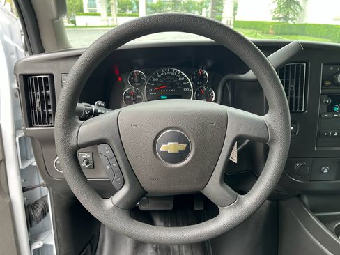 Used 2024 Chevrolet Express 2500 w/ Driver Convenience Package RWD image 18