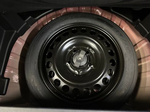 Certified 2023 GMC Terrain SLE w/ Driver Convenience Package image 26