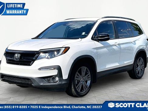 Used 2022 Honda Pilot Sport image 3