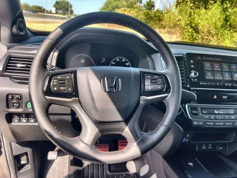Used 2024 Honda Ridgeline Black Edition image 17