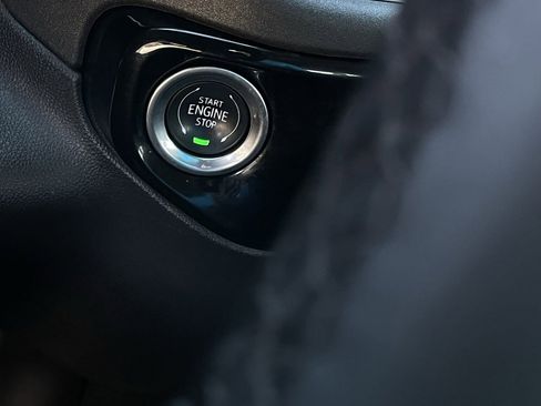 Used 2024 Chevrolet Silverado 1500 LT image 17