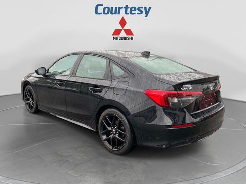 Used 2024 Honda Civic Sport image 3