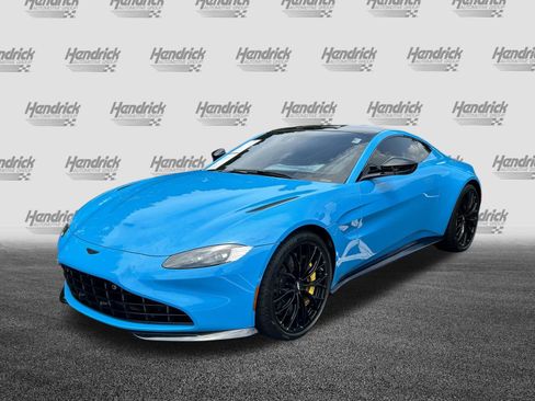 Used 2023 Aston Martin V8 Vantage Coupe RWD image 6