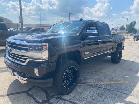 Used 2017 Chevrolet Silverado 1500 High Country AWD/4WD image 2
