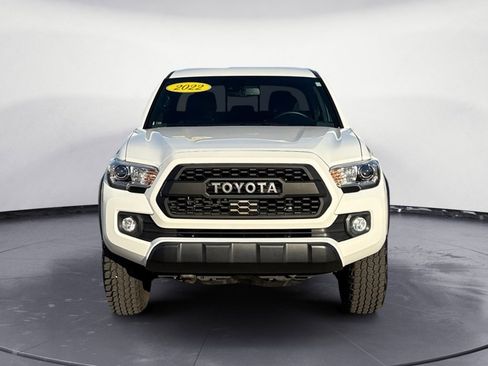 Used 2022 Toyota Tacoma TRD Off-Road image 11