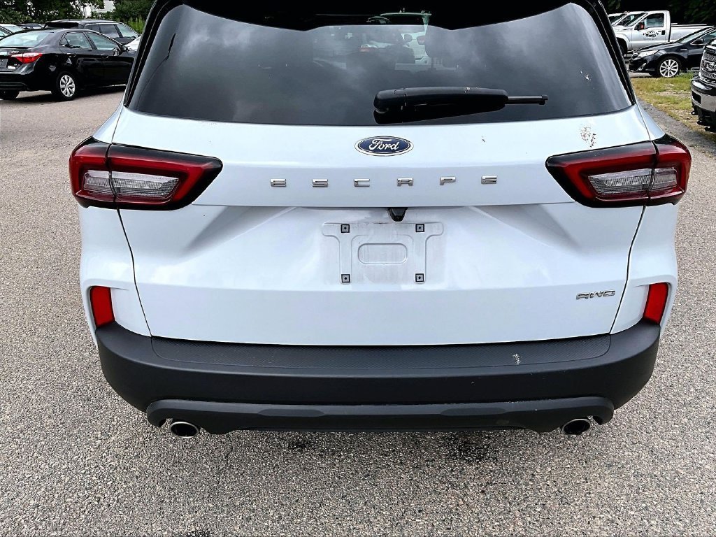 Used 2025 Ford Escape ST-Line Select AWD/4WD image 10