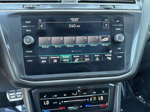 Used 2023 Volkswagen Tiguan SE R-Line image 33