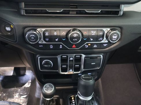New 2026 Jeep Gladiator Sport AWD/4WD image 20