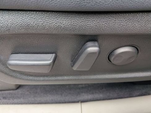 Used 2020 Kia Sedona EX FWD image 13