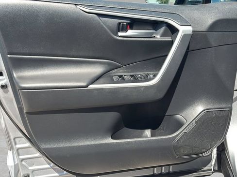 Used 2023 Toyota RAV4 SE w/ Convenience Package AWD/4WD image 16