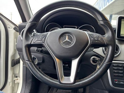 Used 2015 Mercedes-Benz GLA 250 4MATIC image 9