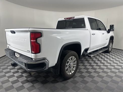 Used 2025 Chevrolet Silverado 2500 LTZ w/ LTZ Premium Package image 2