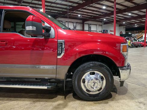 Used 2022 Ford F350 Lariat w/ Lariat Ultimate Package RWD image 11