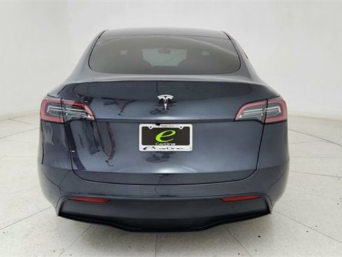 Used 2025 Tesla Model Y Long Range image 5