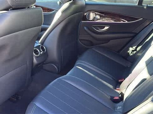 Used 2017 Mercedes-Benz E 300 4MATIC image 30