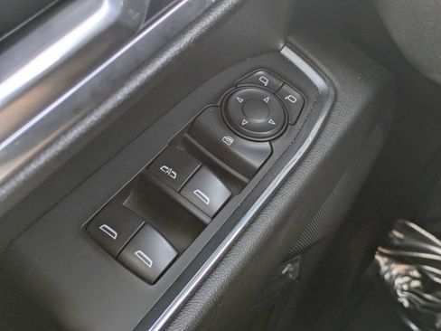 Used 2025 Chevrolet Silverado 1500 LT RWD image 24