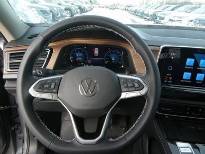 New 2026 Volkswagen Atlas SE