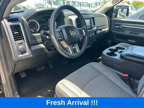 Used 2024 RAM 1500 Classic SLT AWD/4WD image 14