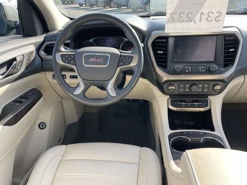 Certified 2021 GMC Acadia Denali w/ Denali Technology Package FWD image 12
