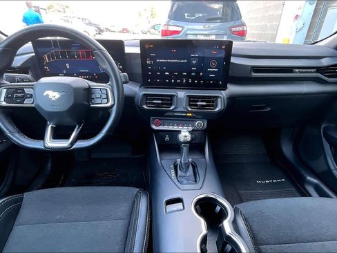 Certified 2025 Ford Mustang Coupe image 16